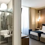Hotel A World Aparts - Barberini Boutique 3*