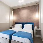A World Aparts - Barberini Boutique 3*