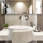 Hotel A World Aparts - Barberini Boutique 3*