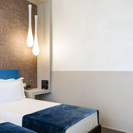 A World Aparts - Barberini Boutique 3*