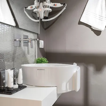 A World Aparts - Barberini Boutique 호텔 3*