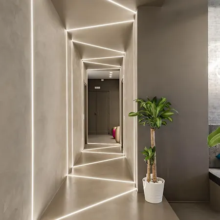 A World Aparts - Barberini Boutique Rome