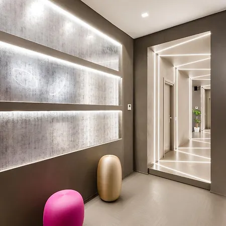 Hotel A World Aparts - Barberini Boutique