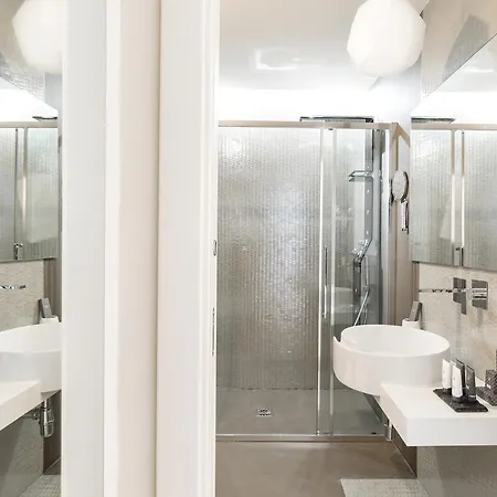 Hotel A World Aparts - Barberini Boutique